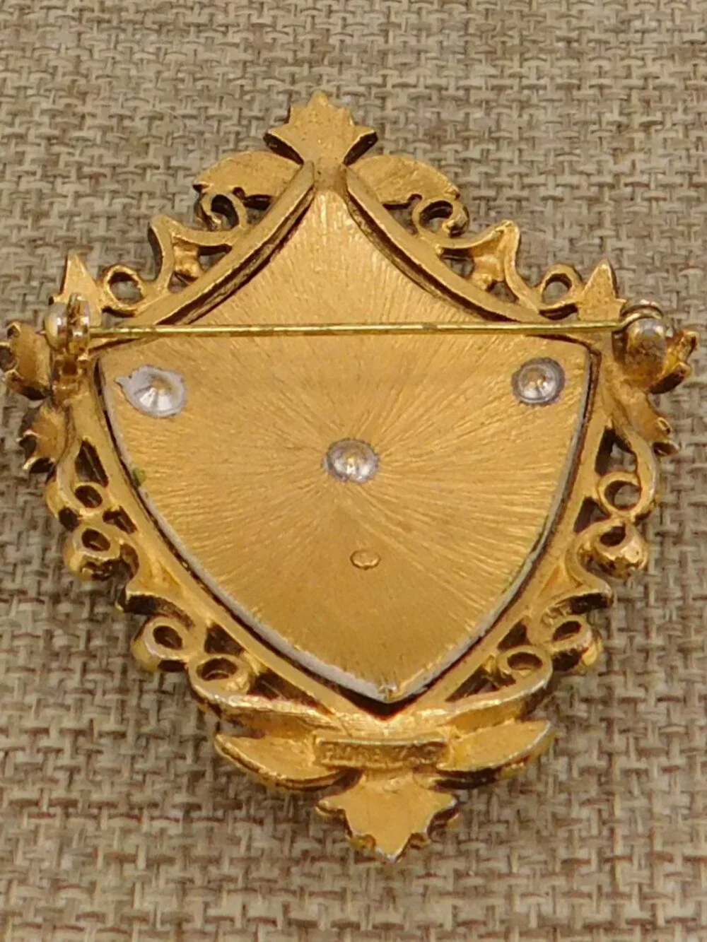 Florenza Goldtone Fleur di Lis Etruscan Brooch Shield Signed